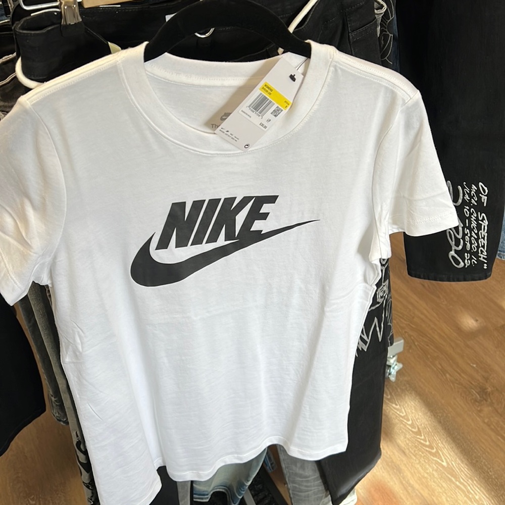 NWT
